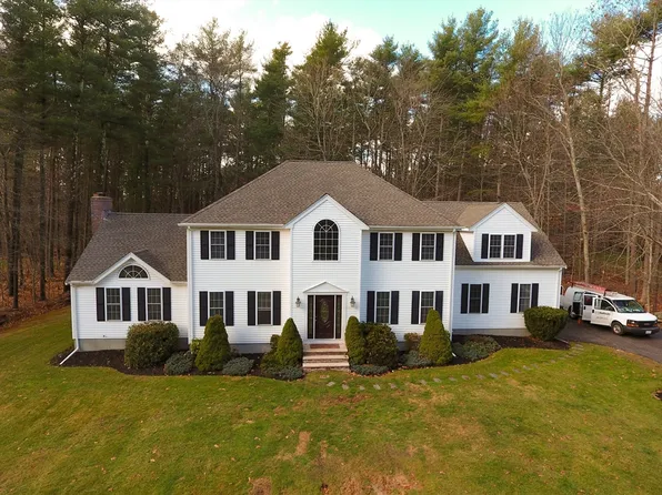 218 Tearall Rd, Raynham, MA 02767