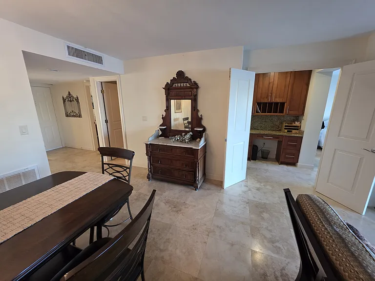 6100 Bahia Del Mar Cir #101 — Photo 22