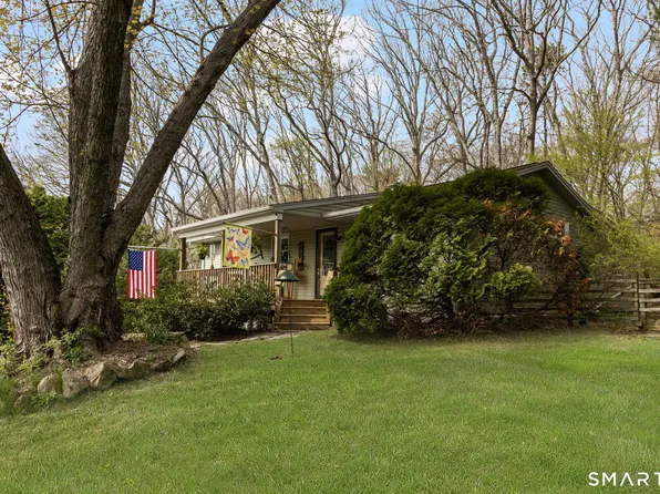 34 Robert Avenue, Killingly, CT 06239