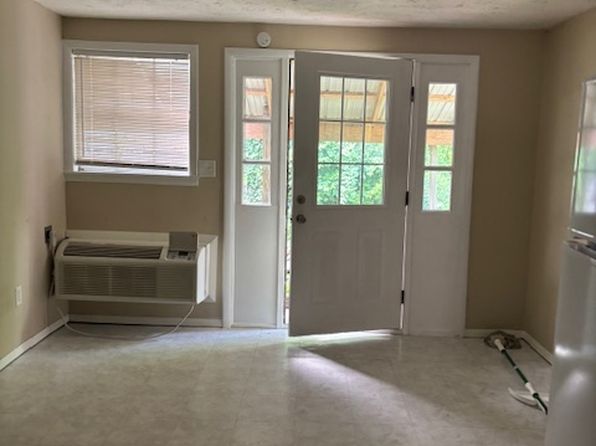 228 Main St #17806867