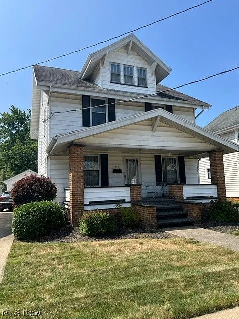 922 E Broad St photo 1