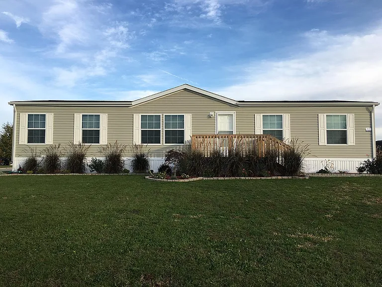 Broadmore Estates — Photo 23
