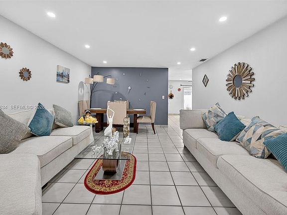 4th image of 13755 SW 24th St