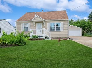 287 25th Ave SW, Cedar Rapids, IA 52404