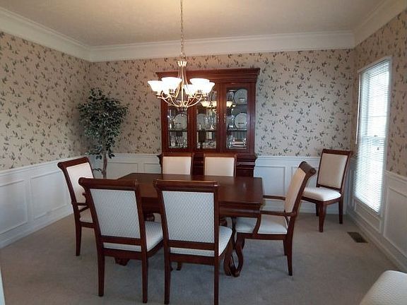 3rd image of 4622 Greenlawn Dr