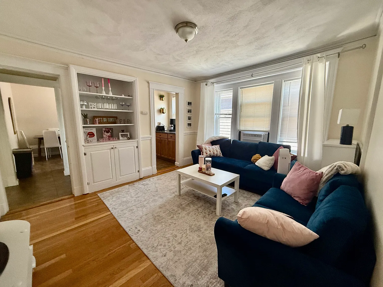 4 bed, $5,600 — Photo 4