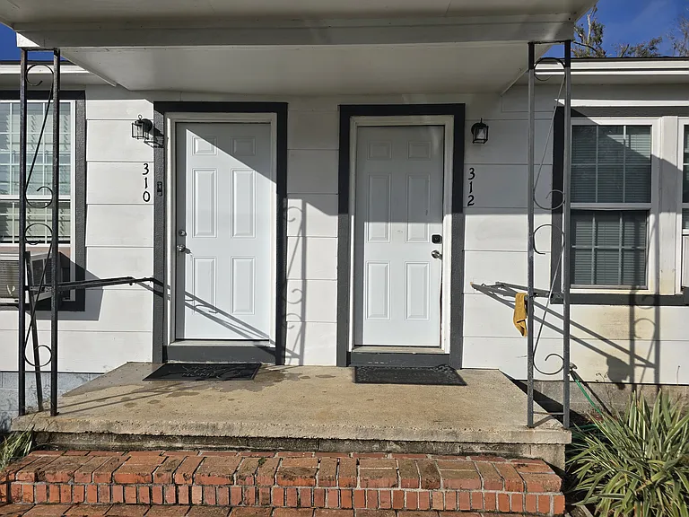 312 E Palmer Ave — Photo 21