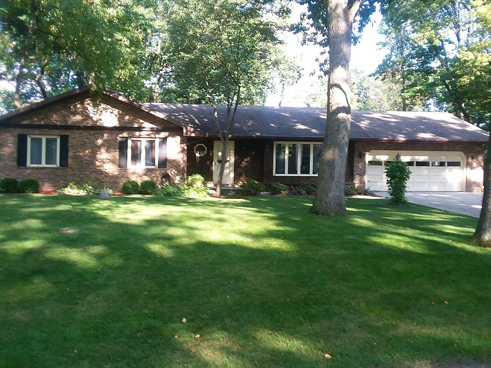 1st image of 58444 Oakwood Ct