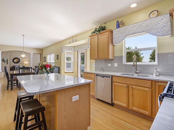 3rd image of 24207 W Farmstead Ln