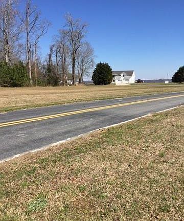 2nd image of 123 N Shore Dr