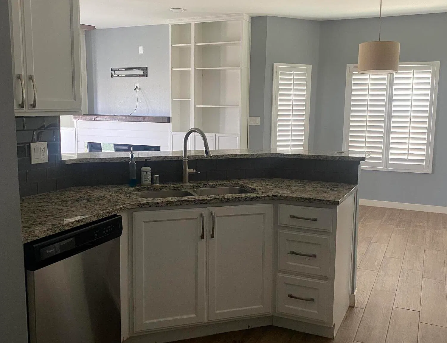 3 bed, 3.0 bath, 1763 sqft, $1,990 — Photo 4