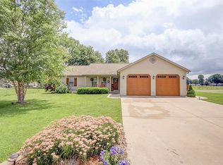 660 Livingston Ave, Livingston, IL 62058