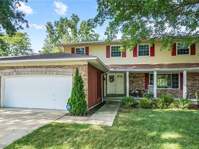 18248 Raccoon Trl, Strongsville, OH, 44136