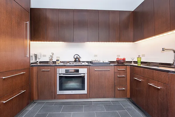 Rented by Bold New York | media 22