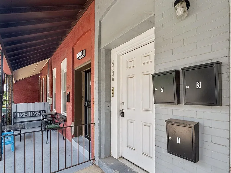4136 Mantua Ave — Photo 11