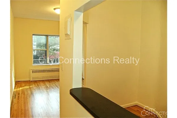 Rented by City Connections Realty | media 35