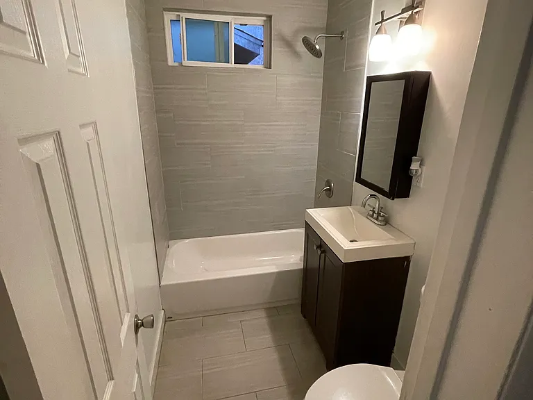 1117 E Fairview Blvd — Photo 6