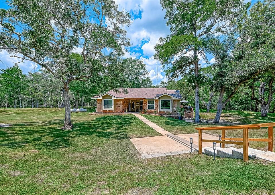20503 Forest Rd, Damon, TX 77430 MLS 4221766 Zillow