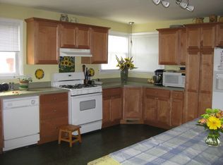 379 Seminary Ave, Aurora, IL 60505