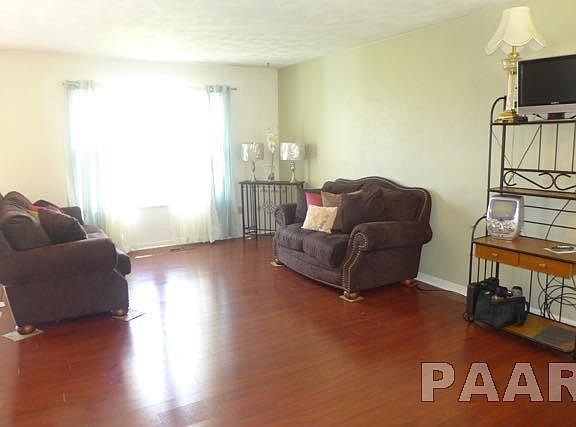 2nd image of 3325 W Reservoir Blvd