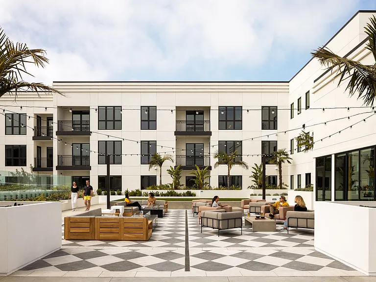 Hollywood Park Residences — Photo 10