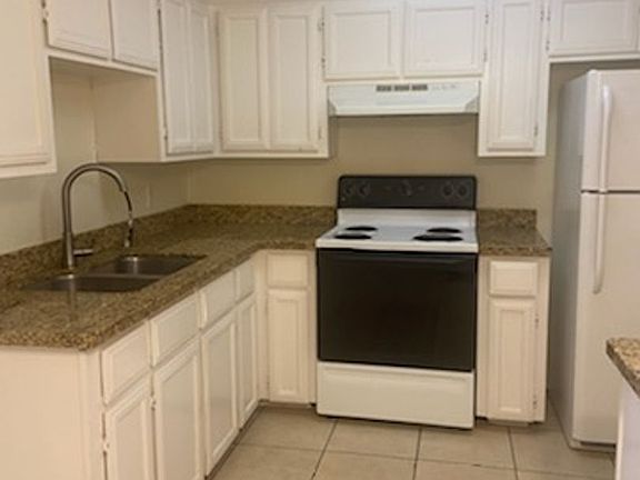 4th image of 2218 Tourist Dr APT H