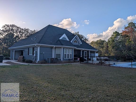 3rd image of 104 Yeomans Way