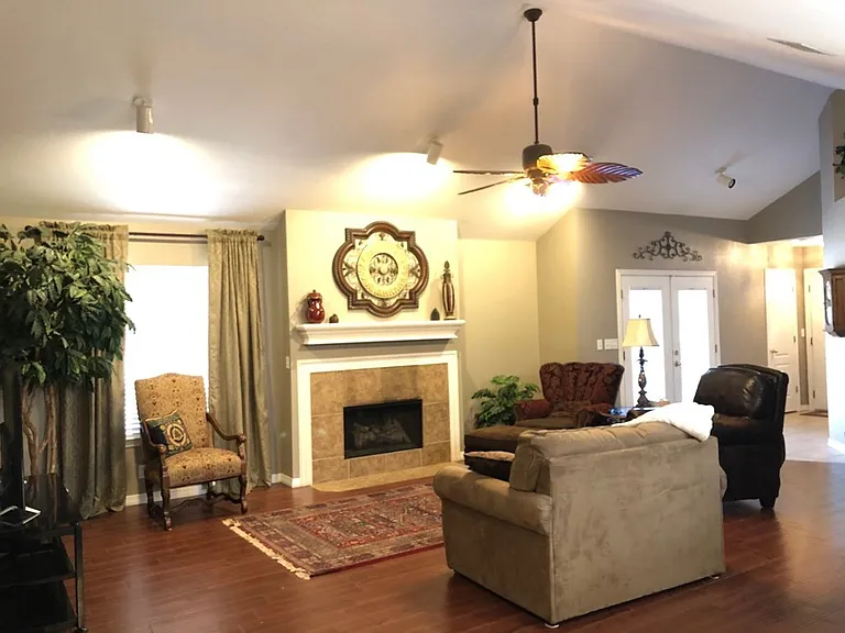 3512 Shell Ave — Photo 5
