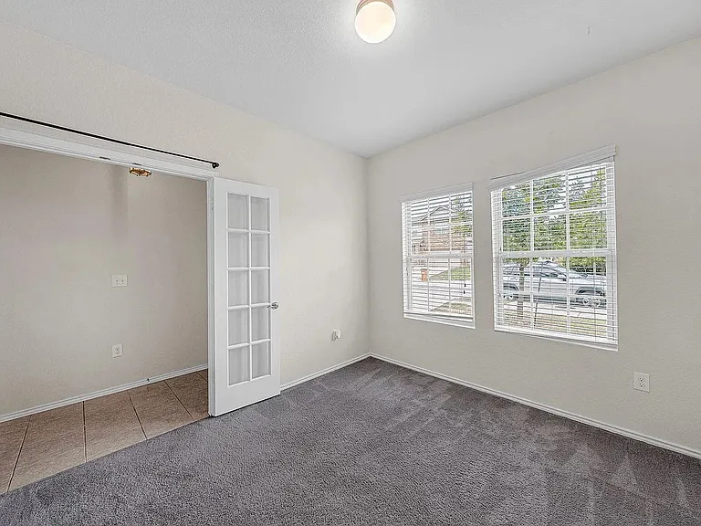 Black Granite Dr — Photo 12