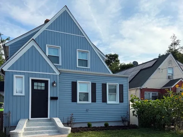 34 Frazier Street, Hempstead, NY 11550