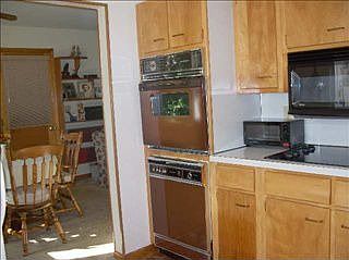 4th image of 488 Clifton Park Ctr Rd