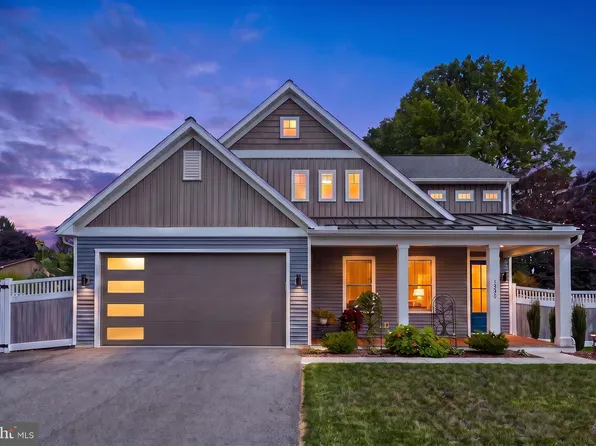 1330 Jill Ann Dr, Lebanon, PA 17042
