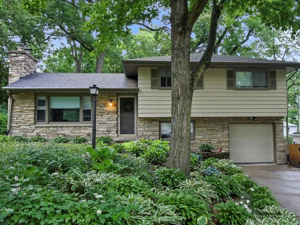 11637 West Martha DRIVE, Wauwatosa, WI 53226