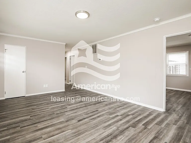 1509456_005_wm_-_living_room_12887267.jpg
