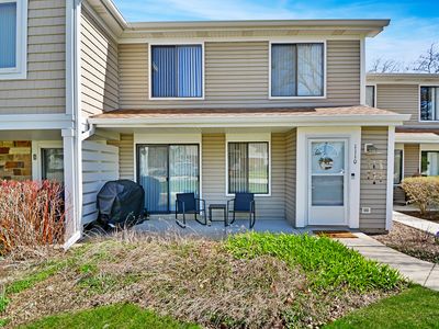 1110 Eisenhower Ct, Vernon Hills, IL, 60061