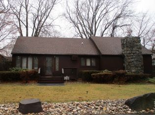 5 Rose Ln, Middle Island, NY 11953