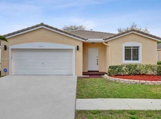 2421 SW 103rd Way, Hollywood, FL 33025
