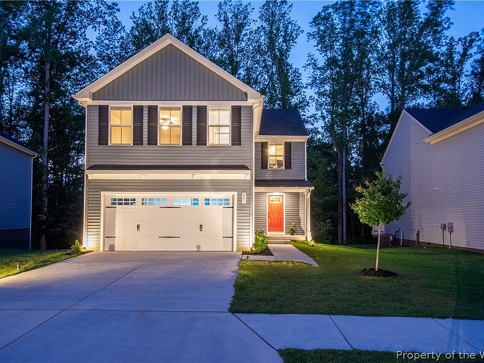 1st image of 221 Lorraine Dr