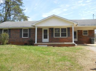 32 Quarry St, Sparta, TN 38583