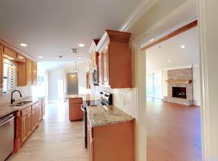 10335 Winterhue Dr, Baton Rouge, LA 70810