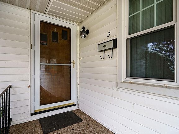 5th image of 3 Roanoke Dr