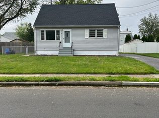 67 Clayton Ave, Hamilton, NJ 08619