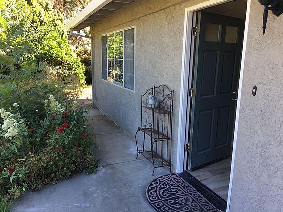 3rd image of 10266 Beardon Dr