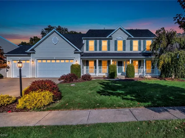 2983 Clearbrook Dr, Avon, OH 44011