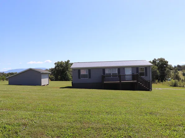 1704 Lakeway Dr, Dandridge, TN 37725