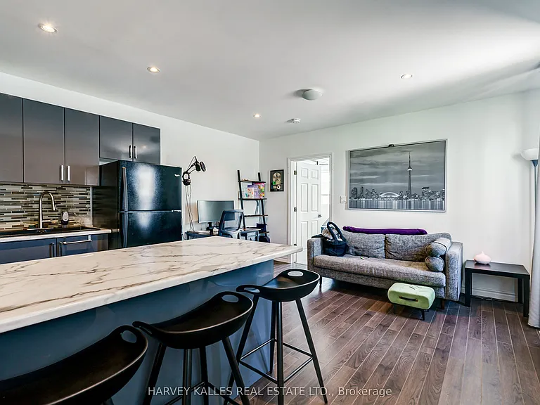 429 Vaughan Rd #A — Photo 8