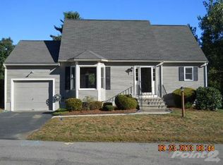 49 Country Side Rd, Bellingham, MA 02019