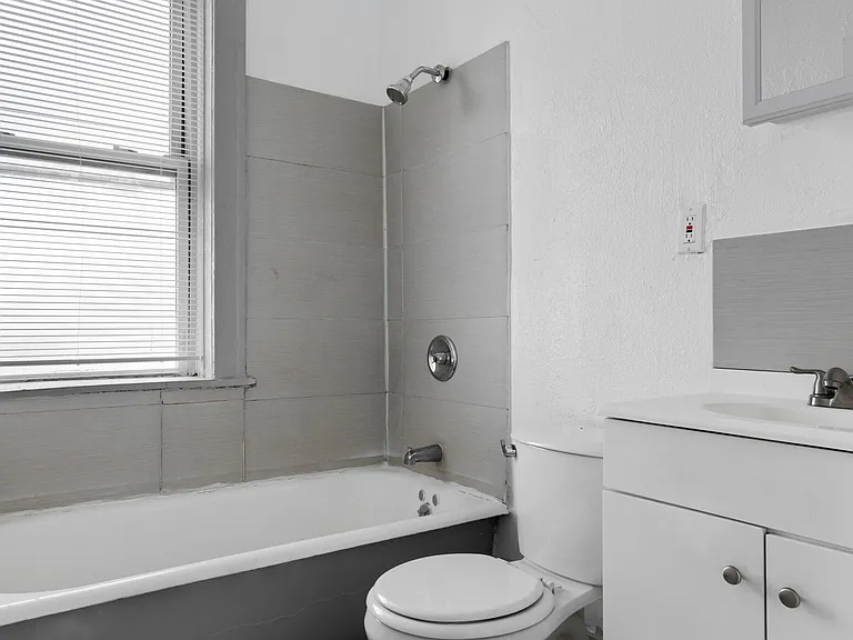 2199 Lansing St #300 — Photo 9