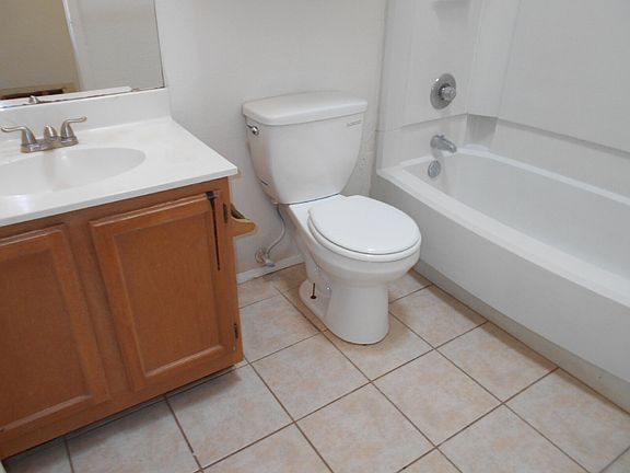 3rd image of 134 N Troy Ave #B
