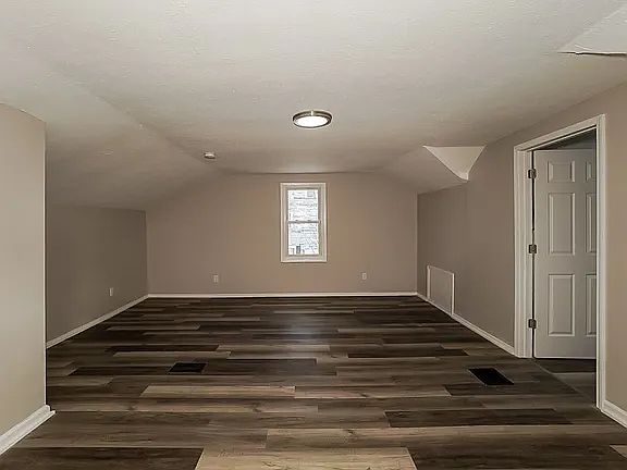 5th image of 13417 Edgewood Ave